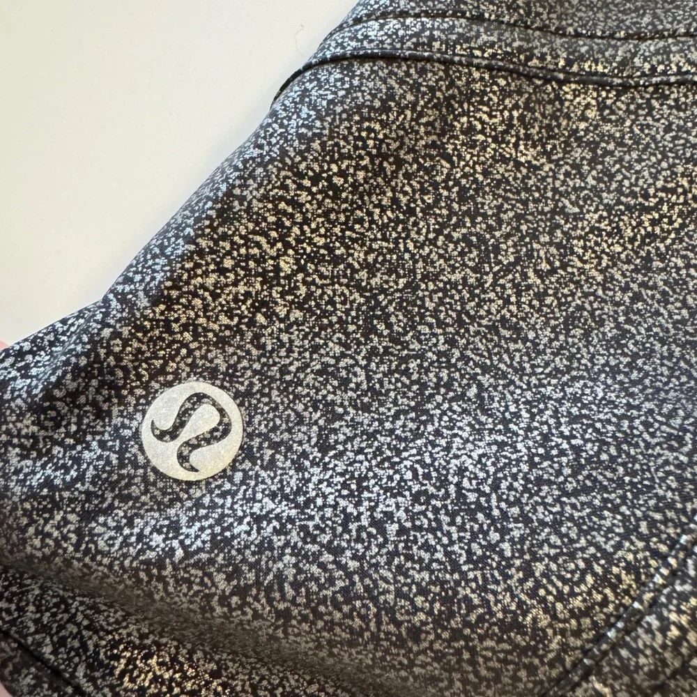 Lululemon tracker/Track That Short Metallic Foil Black Running Shorts Womens 6